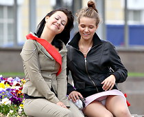 Sudden windblown upskirt