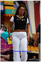 Voyeur pics of a fat bitche's camel toe